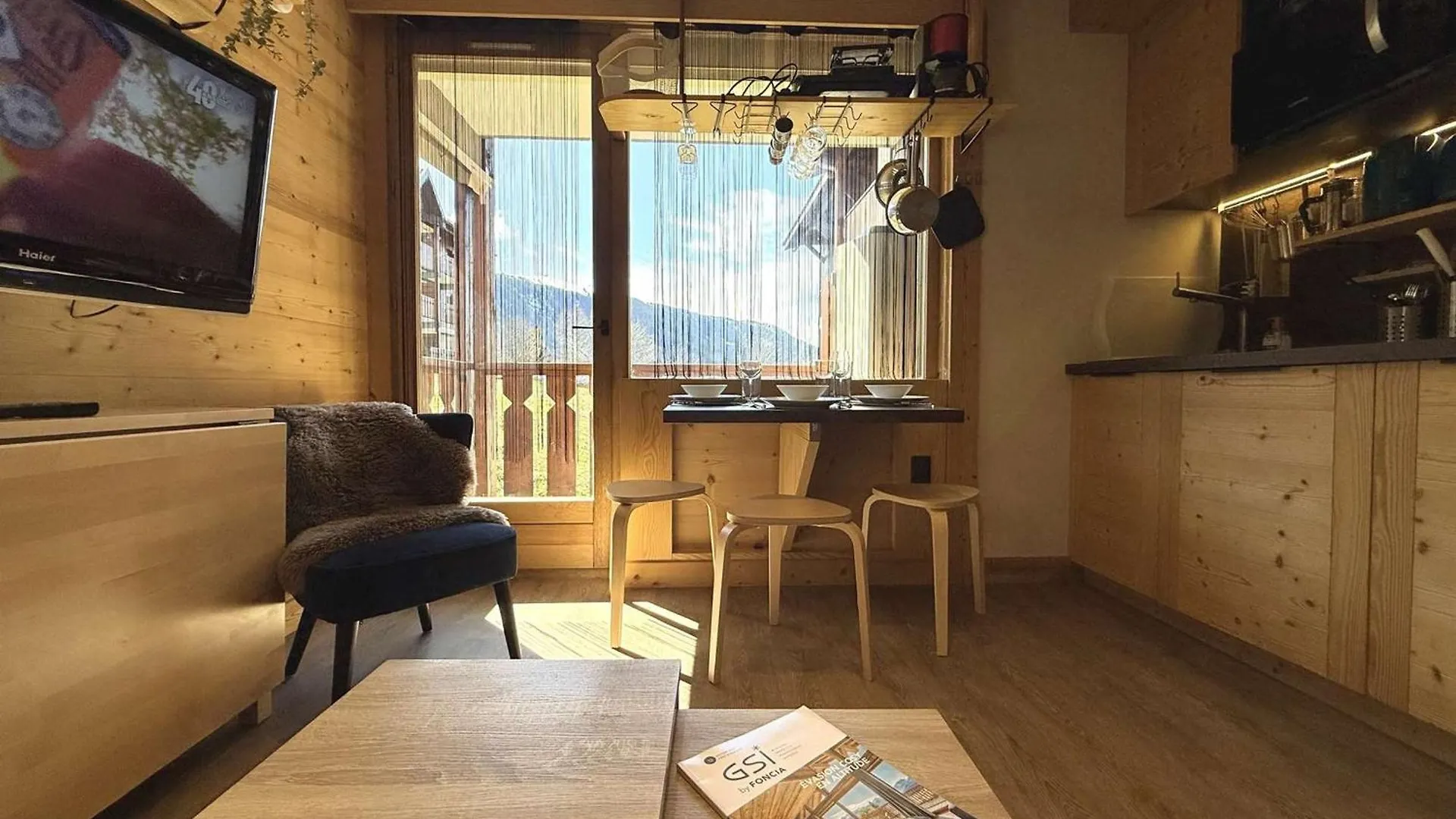 Charmant Studio A 300M Des Pistes Et Commerces Du Cernix - Balcon, Parking, Casier A Skis - Fr-1-595-99 Cohennoz 0*,  France